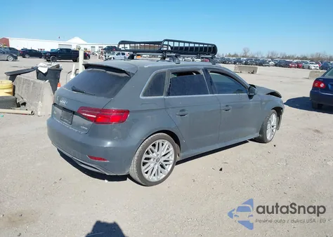 2018 Audi A3 E-Tron 1.4T Premium/1.4T Tech Premium z USA, uszkodzony, nr VIN WAUTPBFF3JA070228